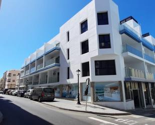 Vista exterior de Apartament en venda en Mogán amb Aire condicionat, Terrassa i Balcó