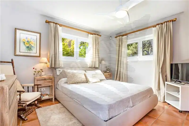 Chalet con jardín en venta en Colònia Sant Jordi, imagen 9