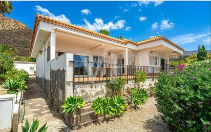 Vista exterior de Casa o xalet en venda en Arona amb Terrassa