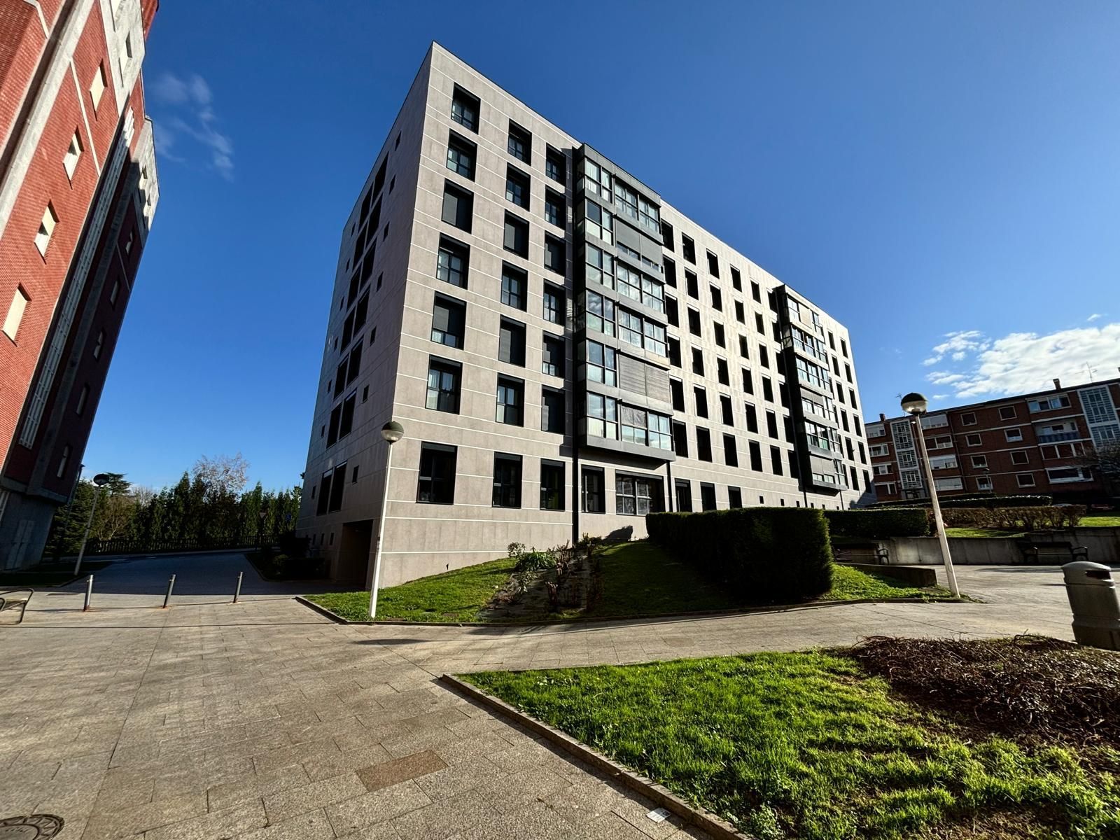 Vista exterior de Pis en venda en Laudio / Llodio amb Calefacció i Traster