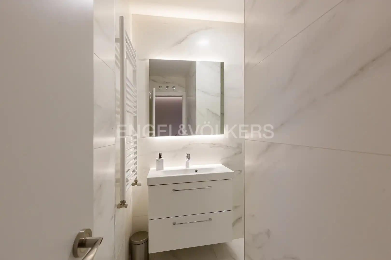 Badezimmer von Wohnung zur Miete in Madrid mit Klimaanlage, Heizung und Möbliert