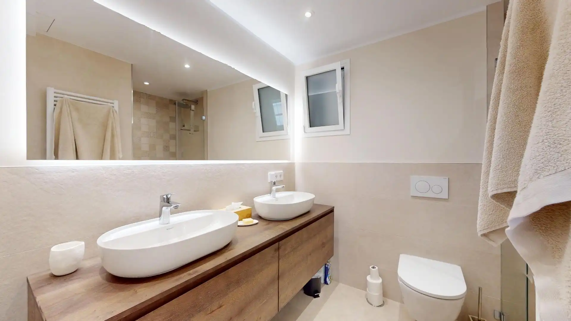 Bathroom of Flat for sale in  Palma de Mallorca  with Air Conditioner, Heating and Terrace