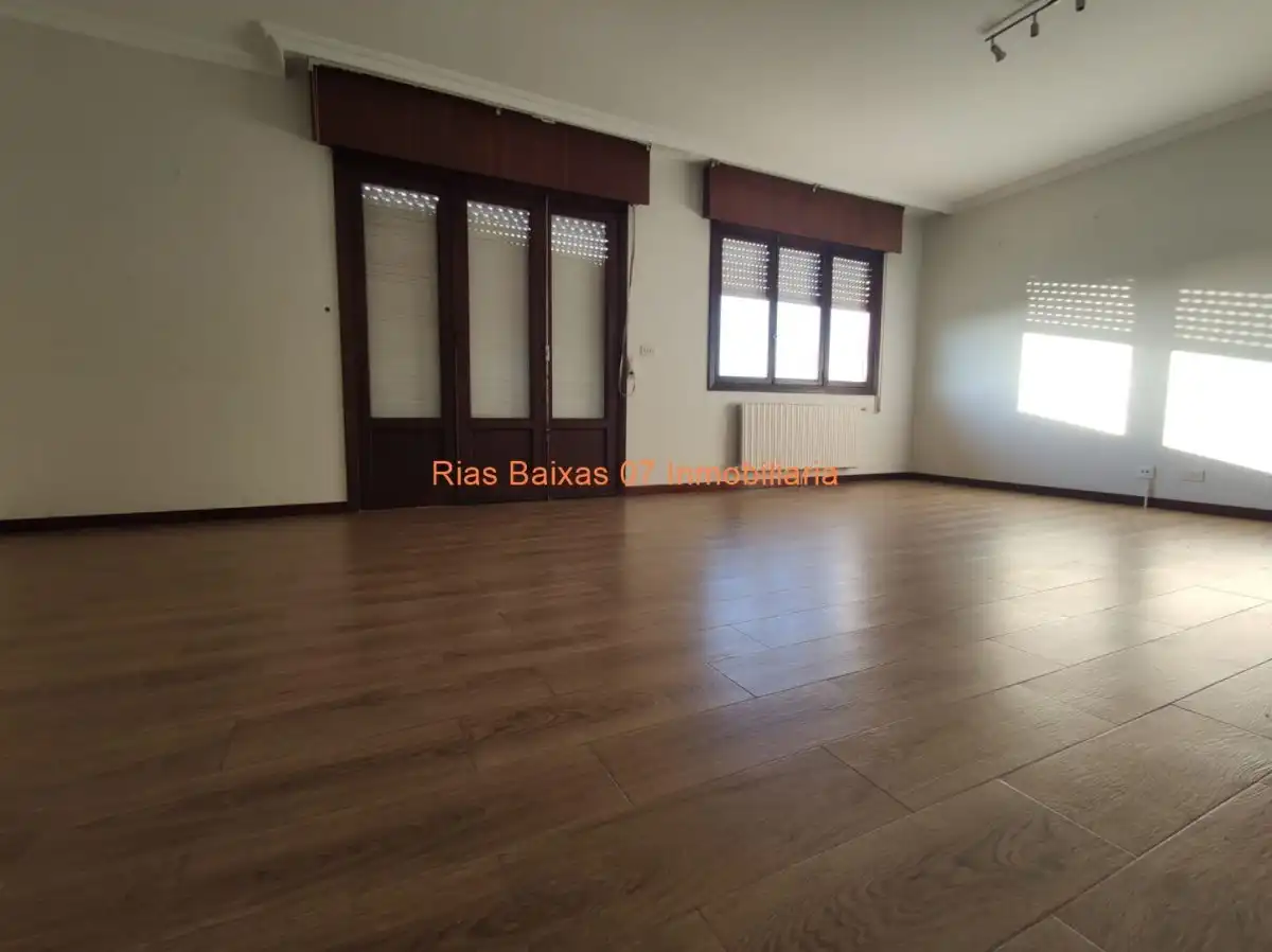 Casa o chalet en venta en Vigo  con Calefacción, Jardín privado y Parquet