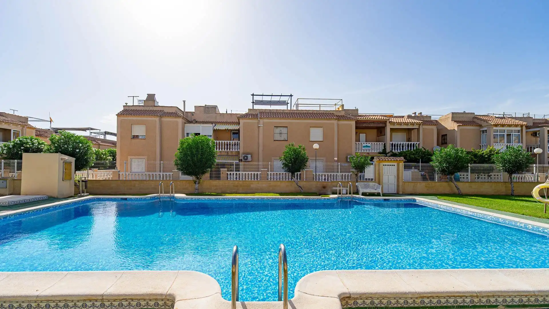 Bungalow con piscina in vendita a PANORAMA II, imagen 40