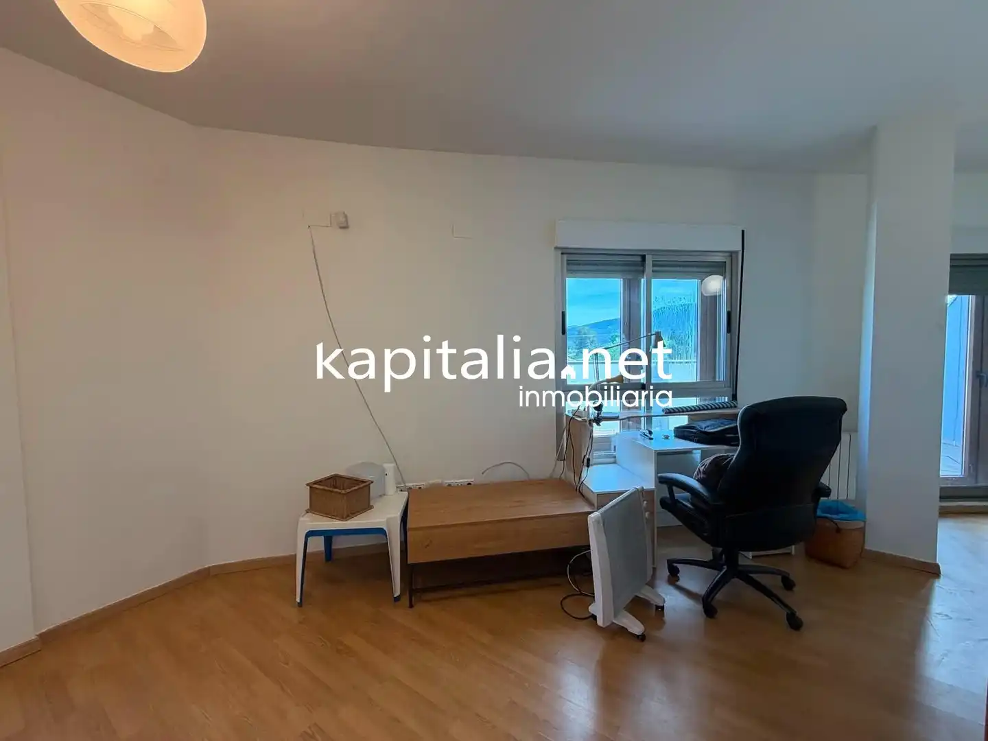 Schlafzimmer von Dachboden zum Verkauf in Cocentaina mit Klimaanlage, Terrasse und Möbliert