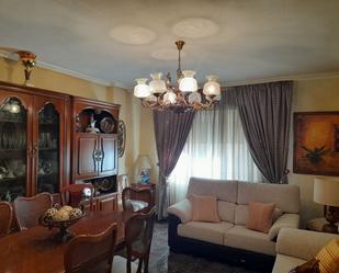 Sala d'estar de Pis en venda en  Jaén Capital amb Aire condicionat