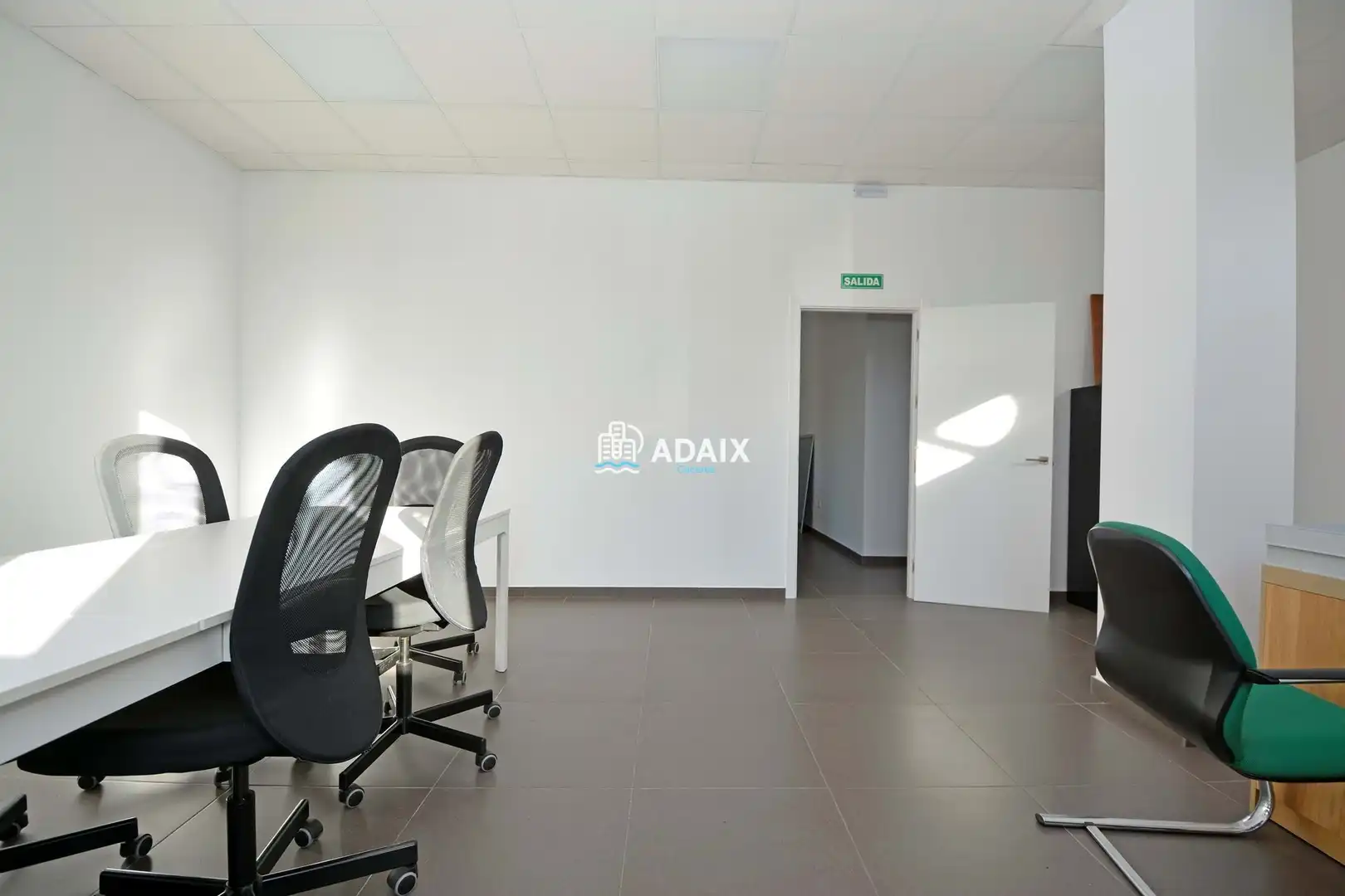 Business premises for sale in Calle Juan Ramón Jiménez número  de Cáceres, imagen 15