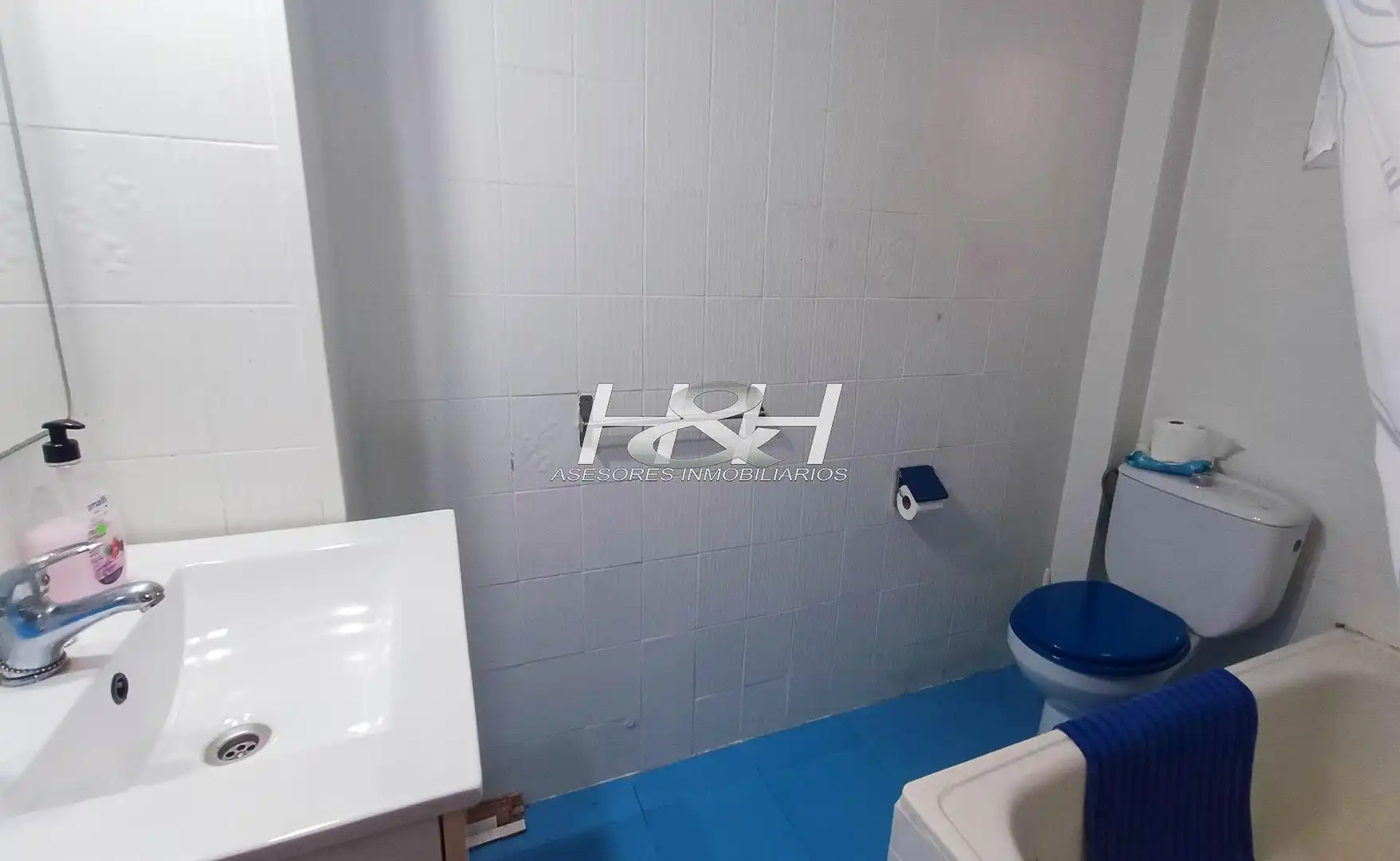 Baño de Planta baja en venta en Paterna con Terraza