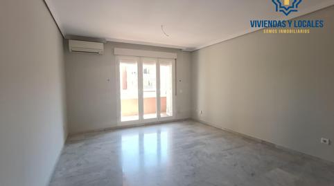 Photo 2 of Flat for rent in Calle Pdta Jose Maria Carulla, 8, Cerrillo de Maracena - Periodistas,  Granada Capital