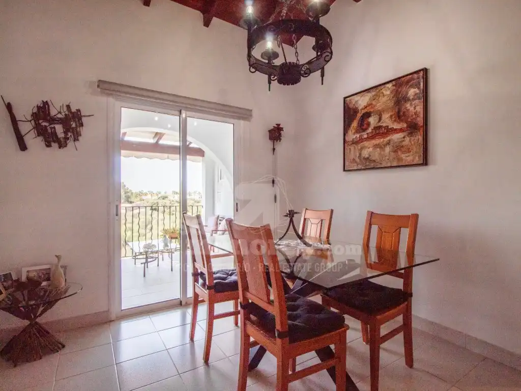 Country homes for sale in Cala Blanca