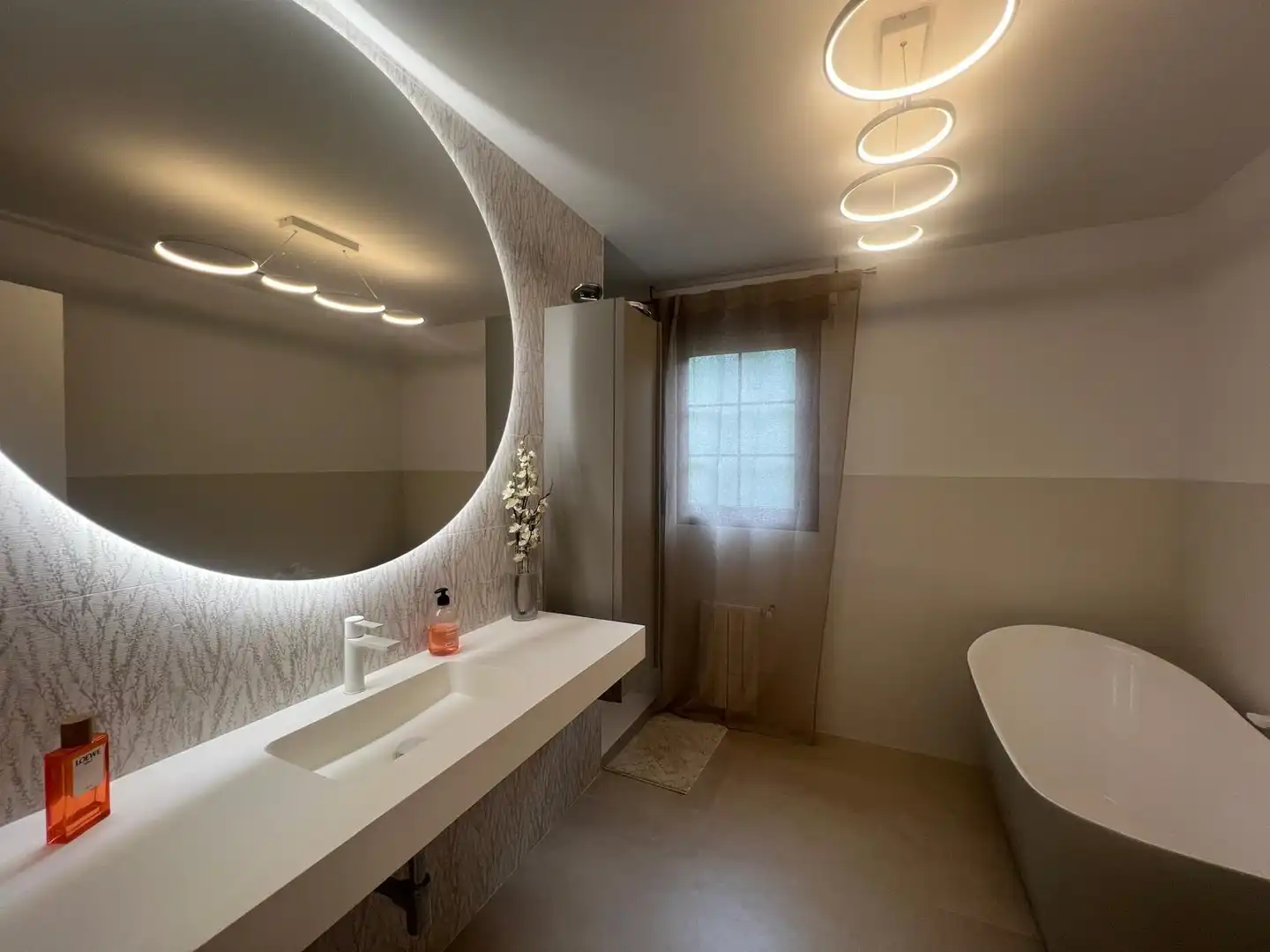 Bathroom of Houses for sale in El Pilar 