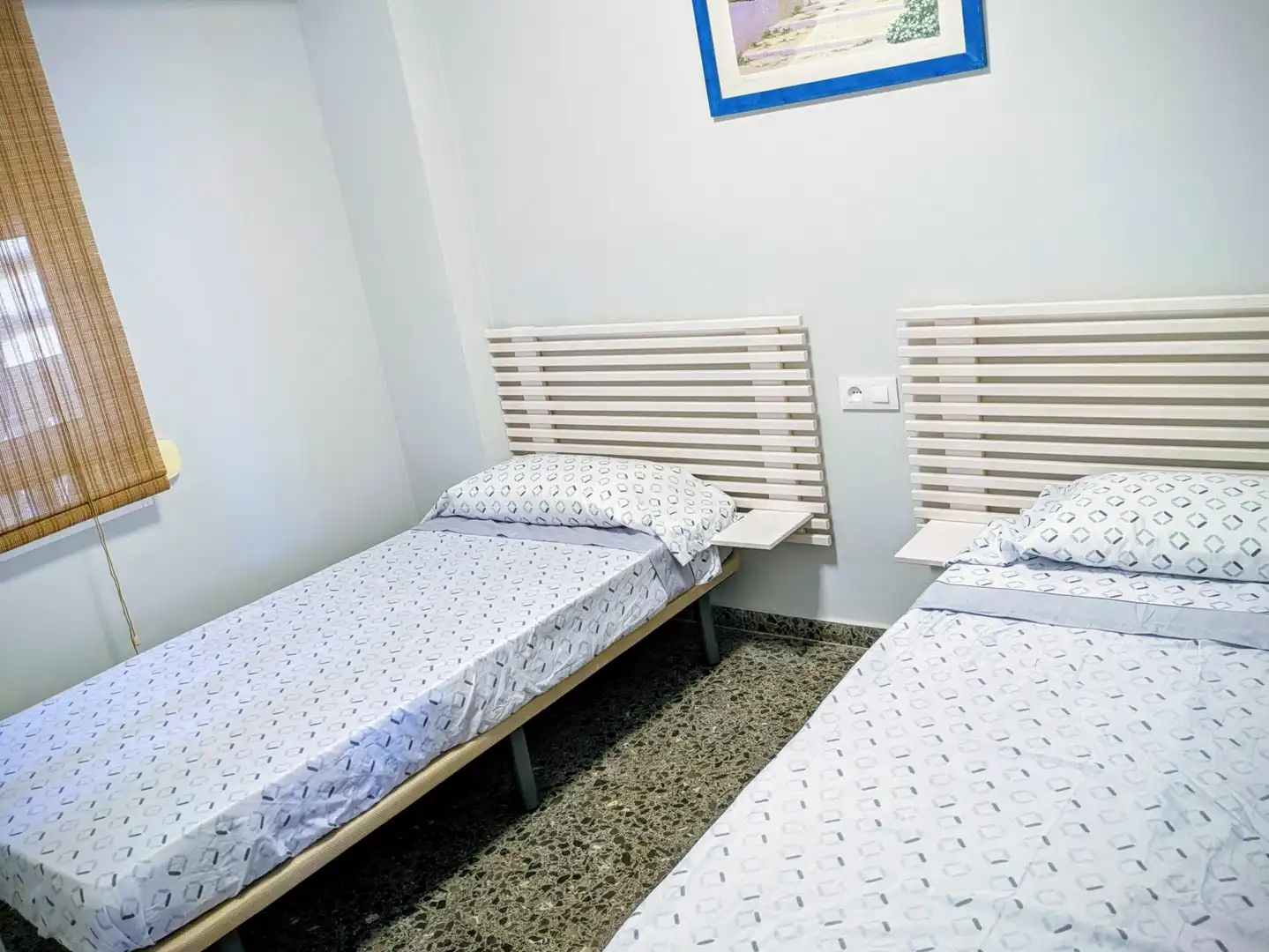 Habitación de Apartamento de alquiler en Cullera con Terraza, Piscina y Amueblado