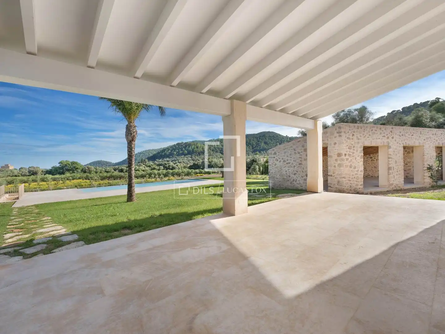 Terrace of Country homes for sale in Capdepera  with Air Conditioner, Heating and Private garden
