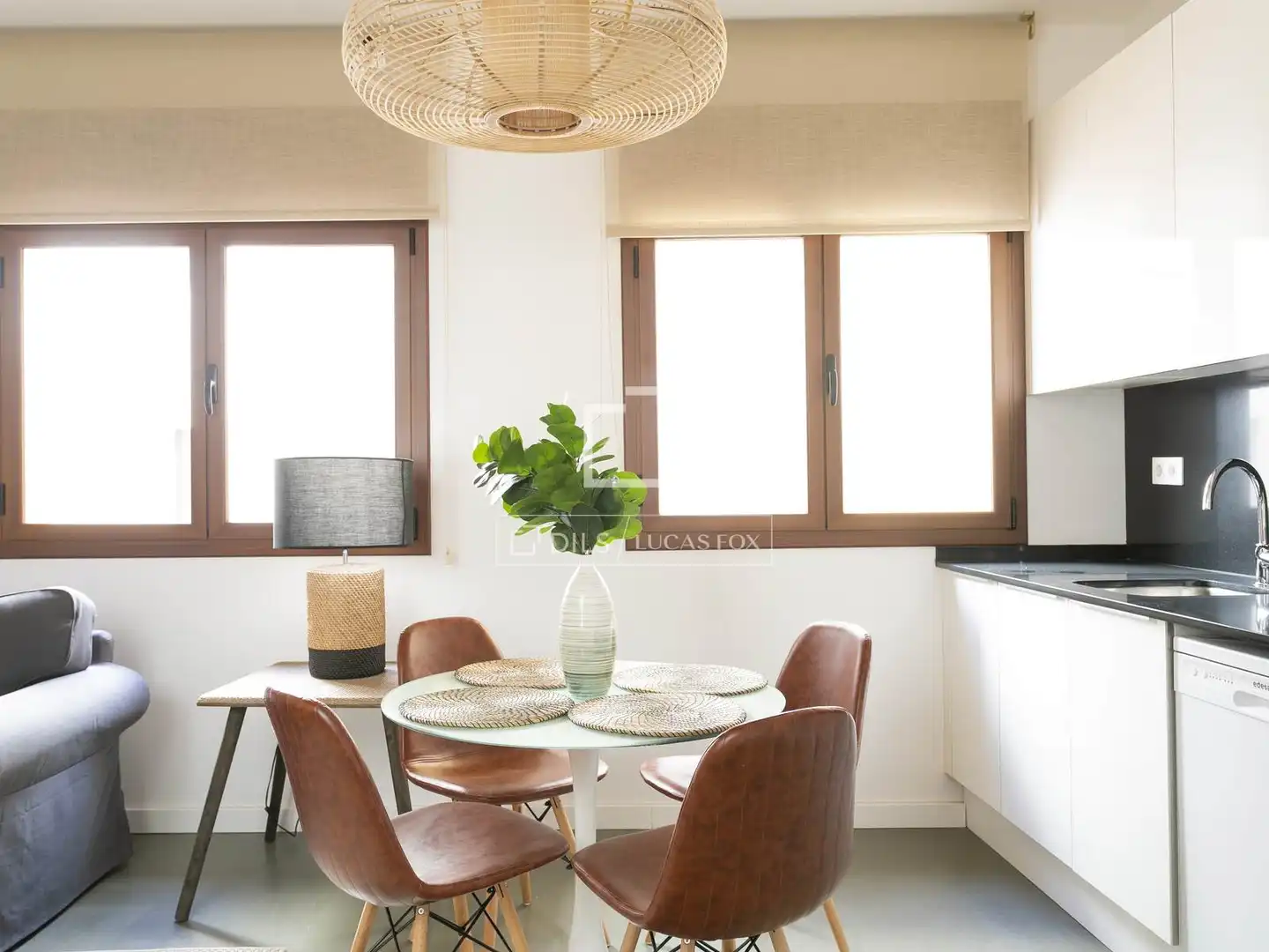 Dining room of Flat for sale in Barcelona  with Air Conditioner, Terrace and Furnished