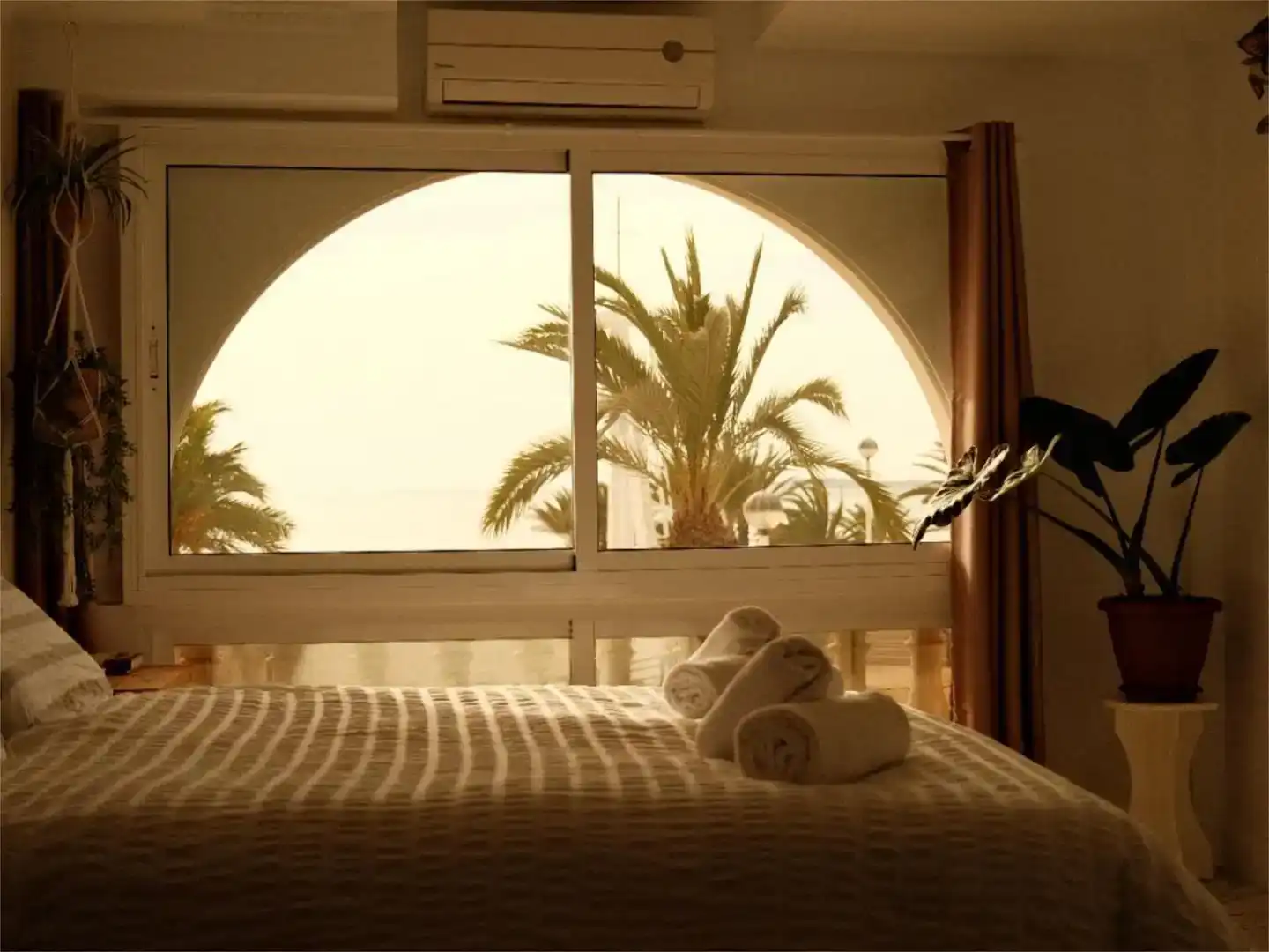 Schlafzimmer von Loft zur Miete in Santa Pola mit Klimaanlage und Möbliert