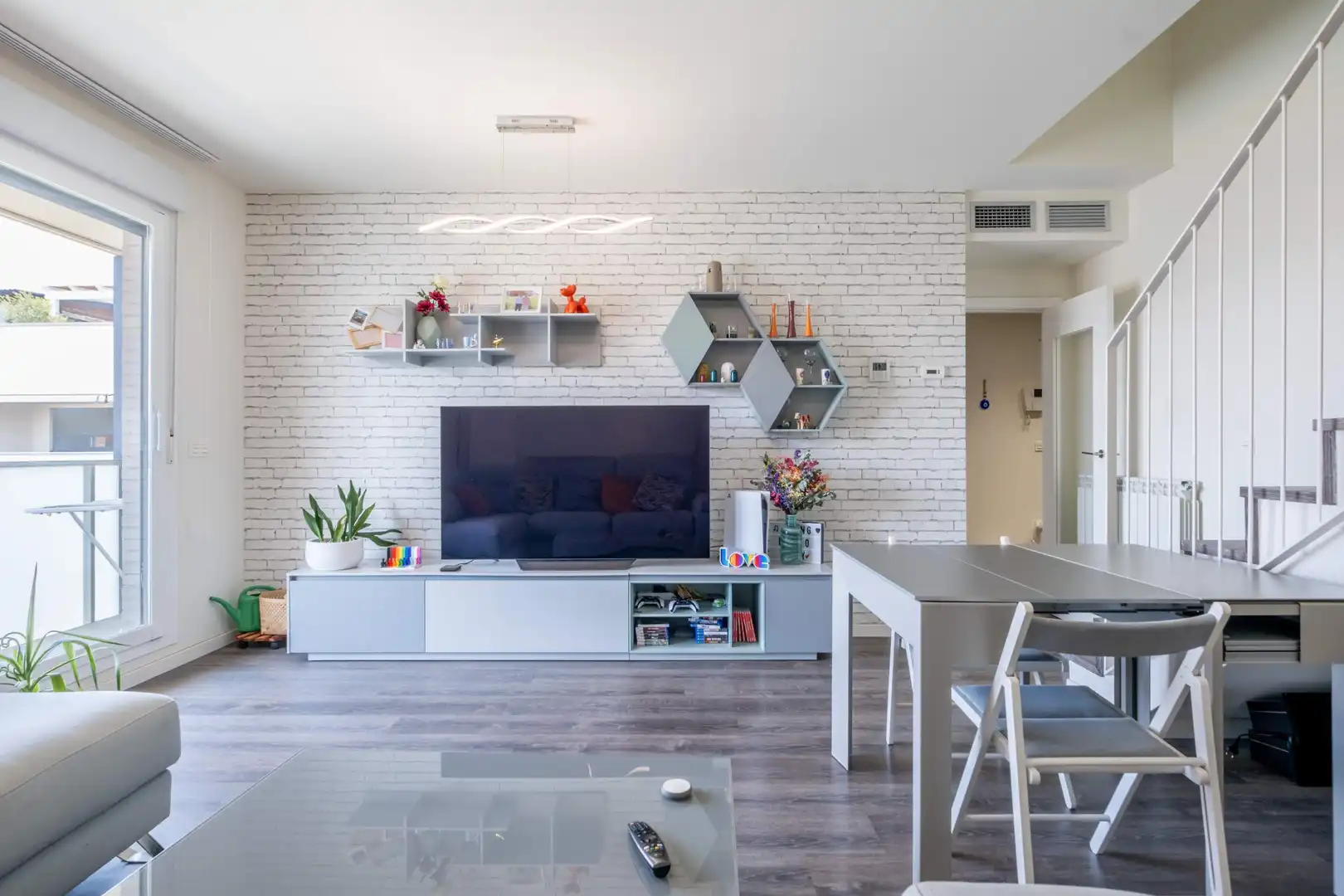 Sala de estar de Ático en venta en Zaragoza con Calefacción, Jardín privado y Terraza