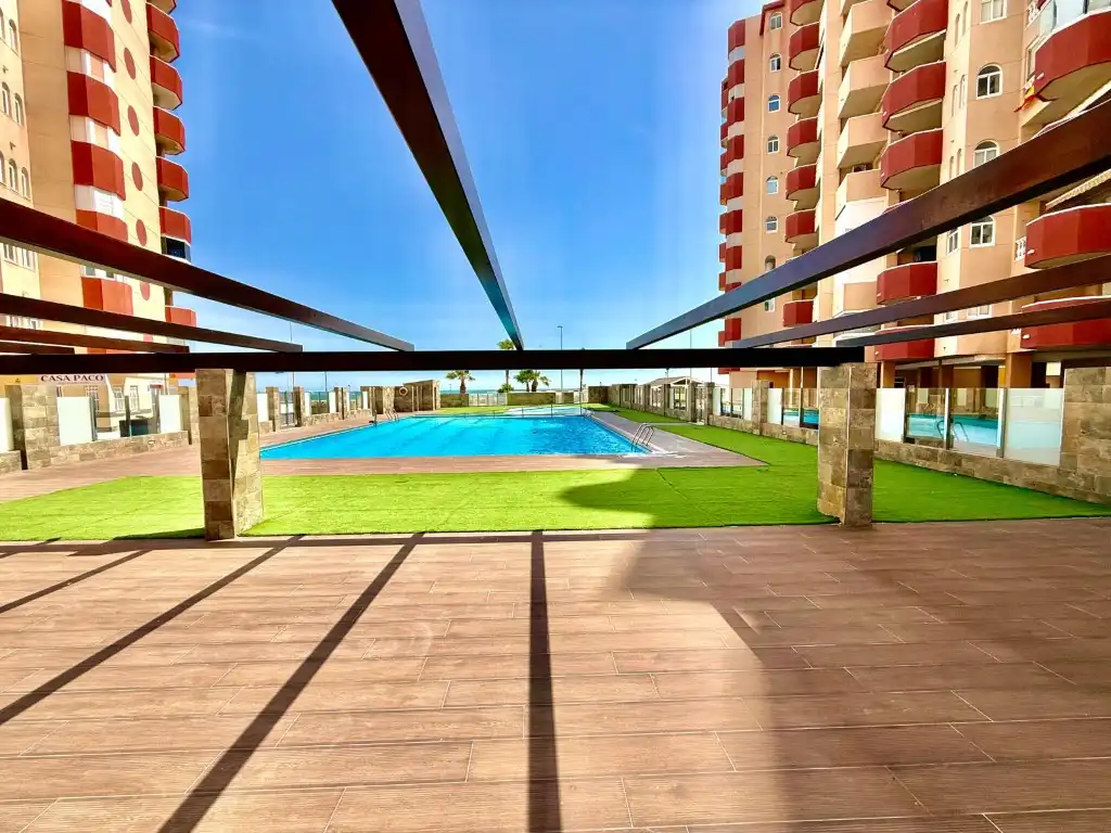 Piscina de Garatge en venda en La Manga del Mar Menor