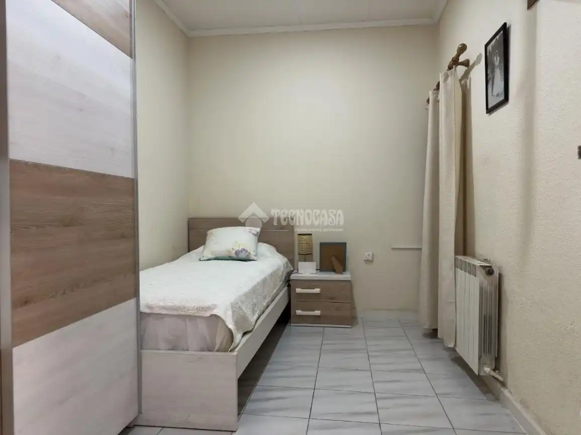 Casa aparellada en venda a Creu de Barberà - Sector Sud, imagen 3