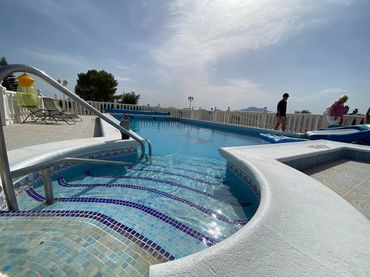 Villa con piscina in vendita a Catral