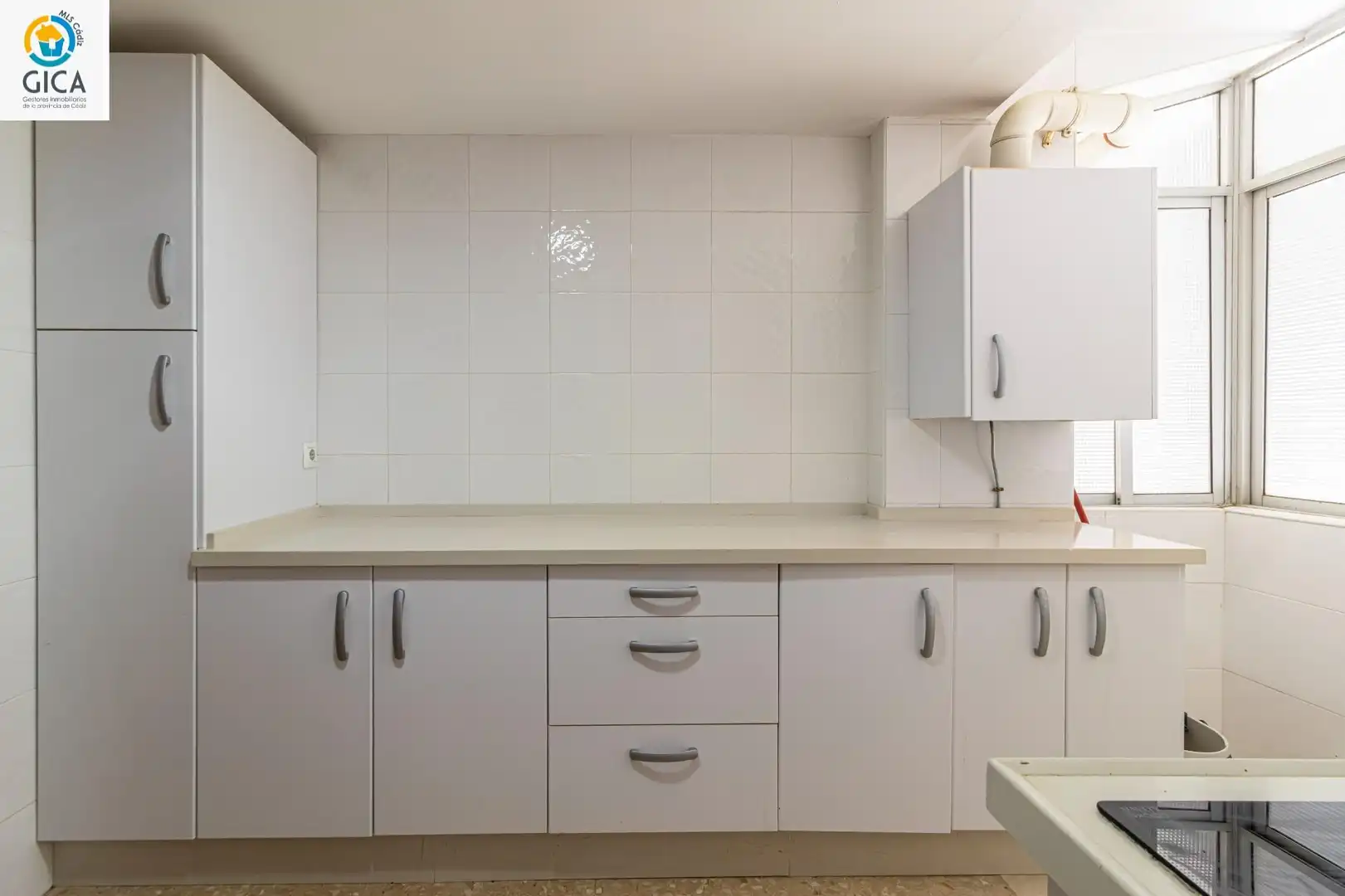 Kitchen of Flat for sale in Jerez de la Frontera  with Air Conditioner, Furnished and Community pool