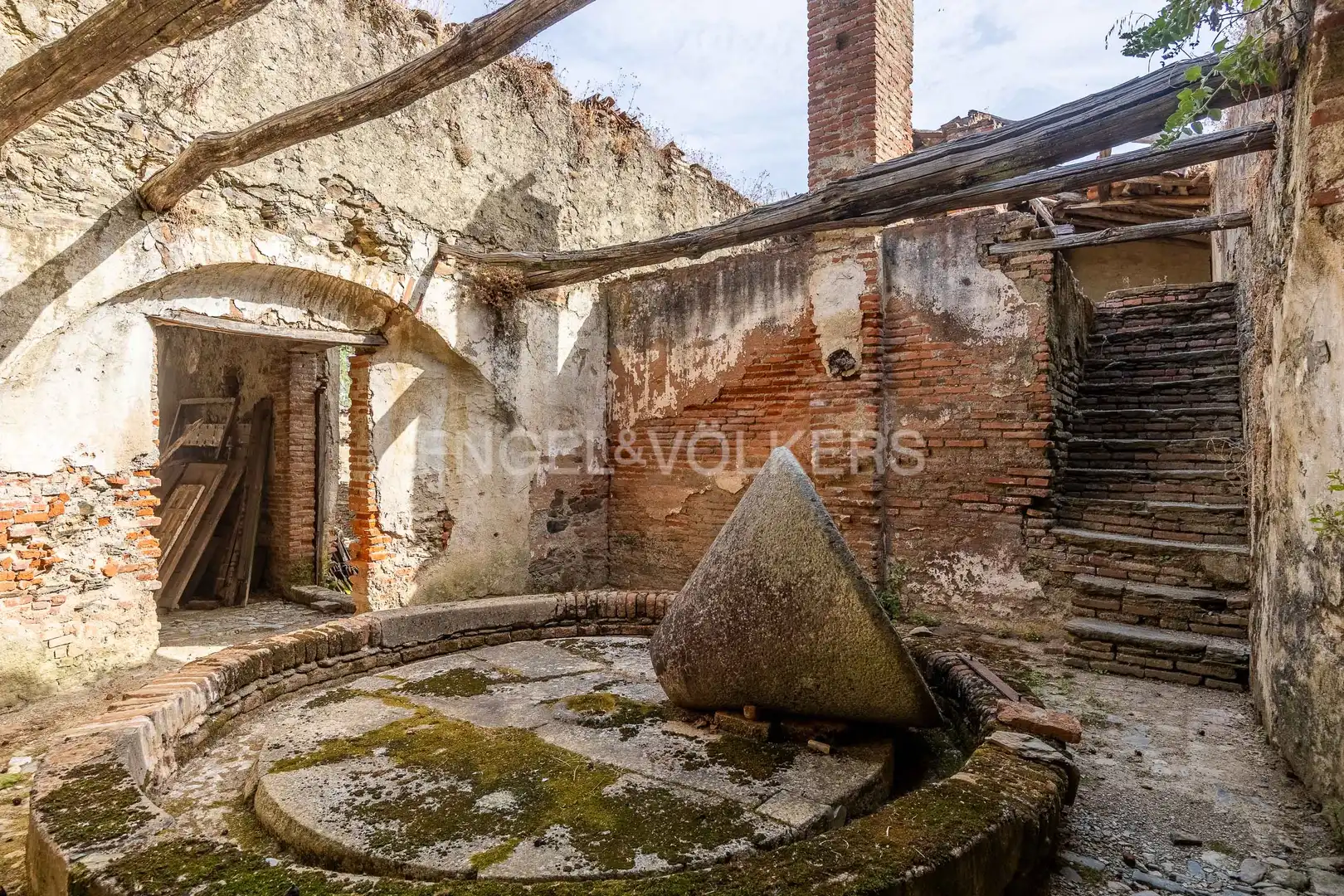 Vista exterior de Finca rústica en venta en Almonaster la Real con Calefacción