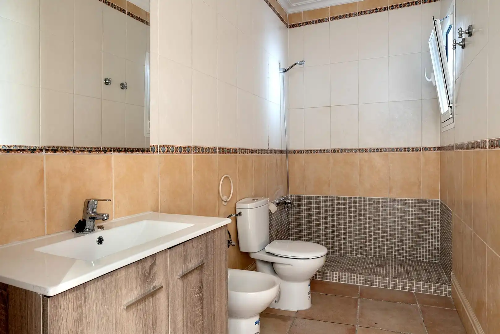 Bathroom of Houses for sale in Felanitx  with Terrace and Storage room