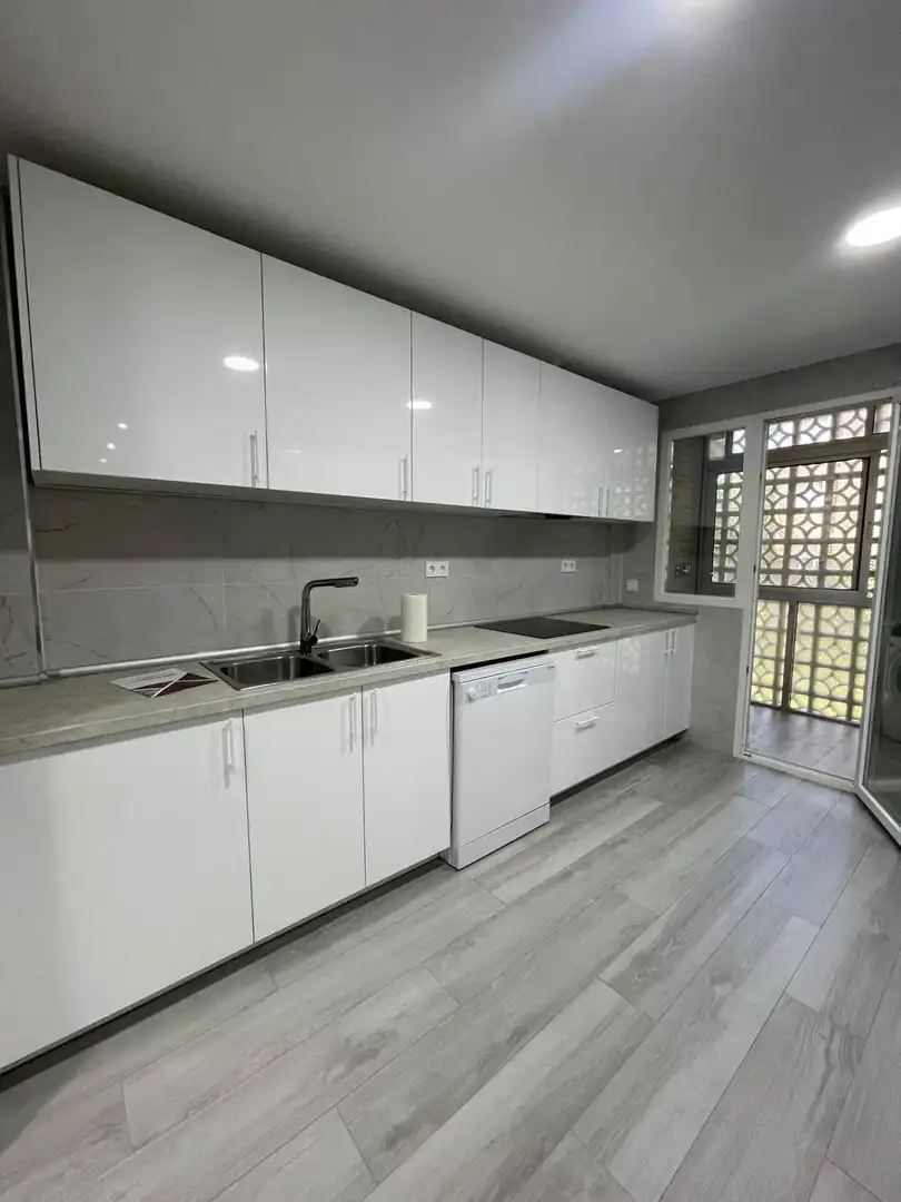 Flat with terrace to rent in Calle Calle Jarosa II, imagen 8