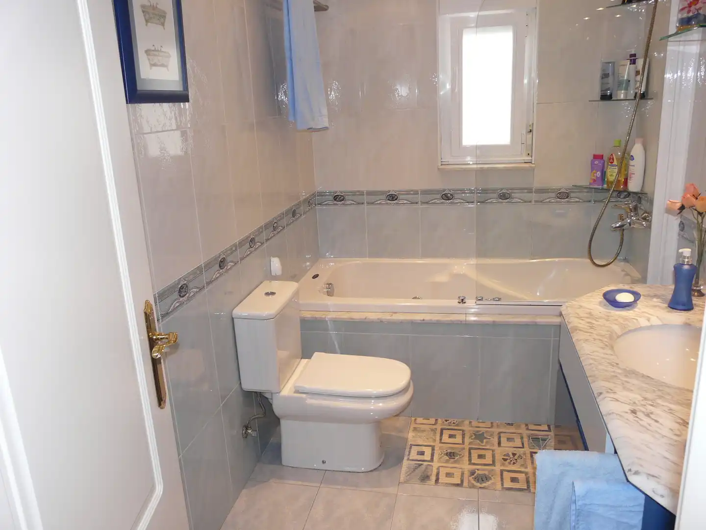 Badezimmer von Wohnung zum Verkauf in Santa Marta de Tormes mit Heizung, Parkett und Möbliert