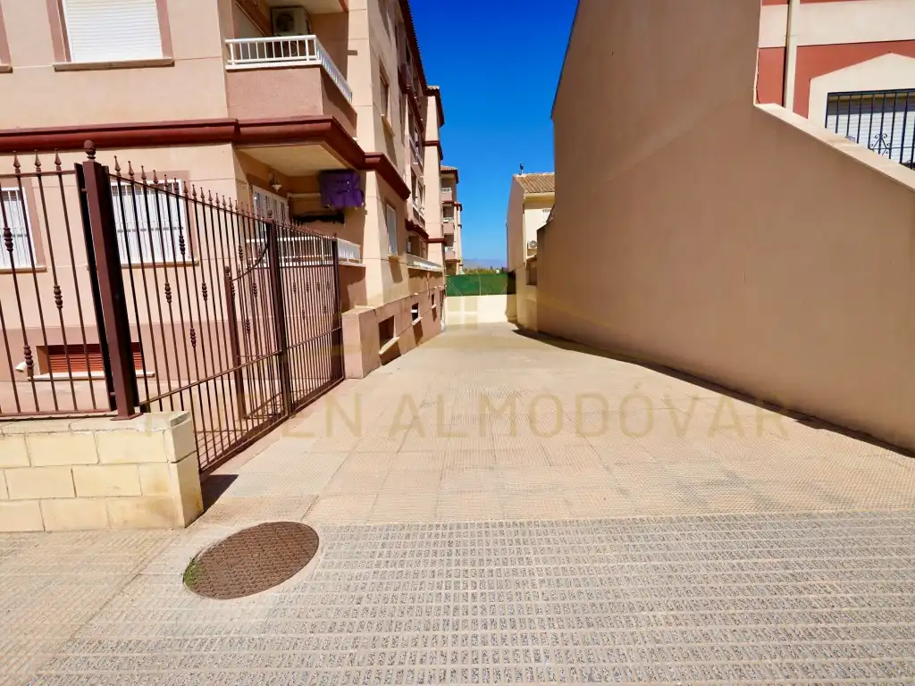 Individual for sale in Avenida Maria Del Mar Rodriguez 76, imagen 2