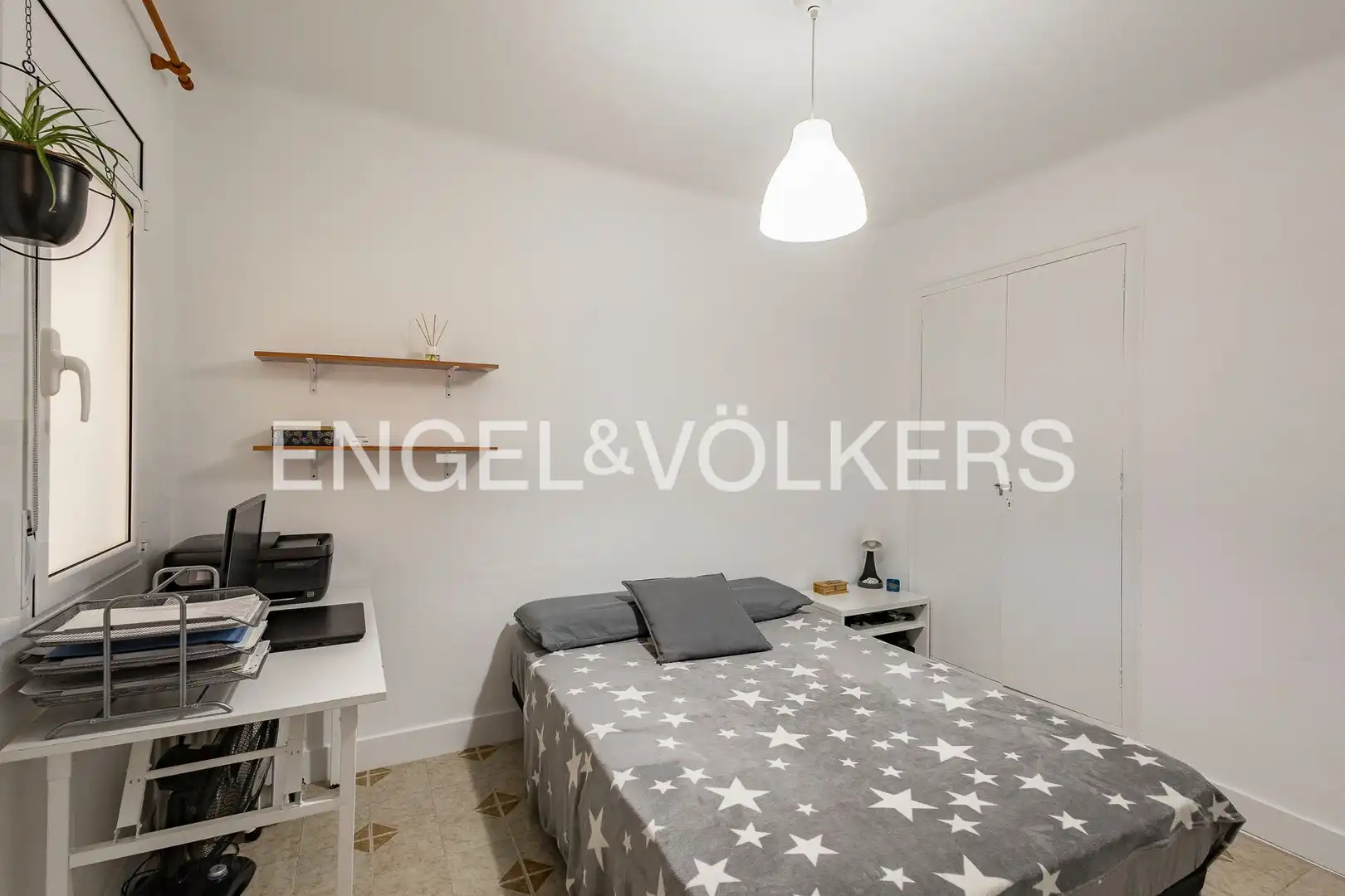 Habitación de Piso en venta en Esplugues de Llobregat con Calefacción y Terraza
