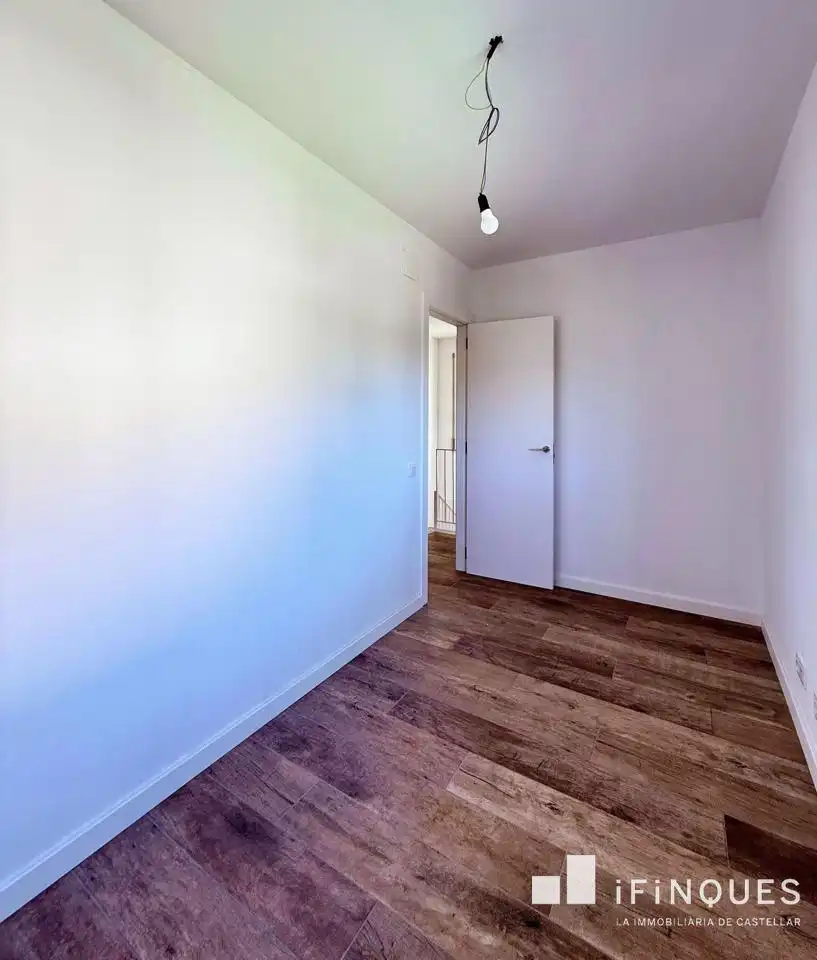 Bedroom of Houses for rent in Castellar del Vallès  with Air Conditioner, Heating and Private garden