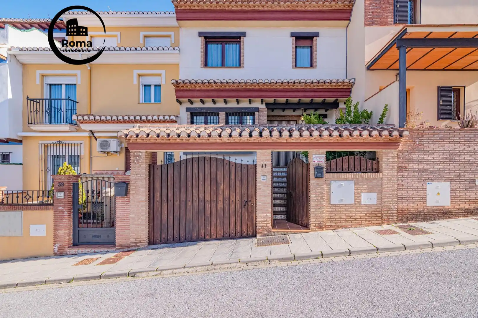 Reihenhaus mit Terrasse zum Verkauf in La Zubia Ciudad, imagen 59