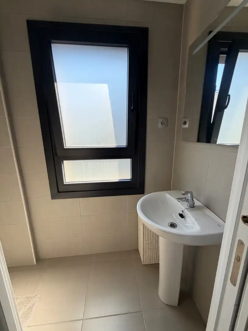 Baño de Casa o chalet en venta en Castro-Urdiales con Calefacción, Jardín privado y Terraza