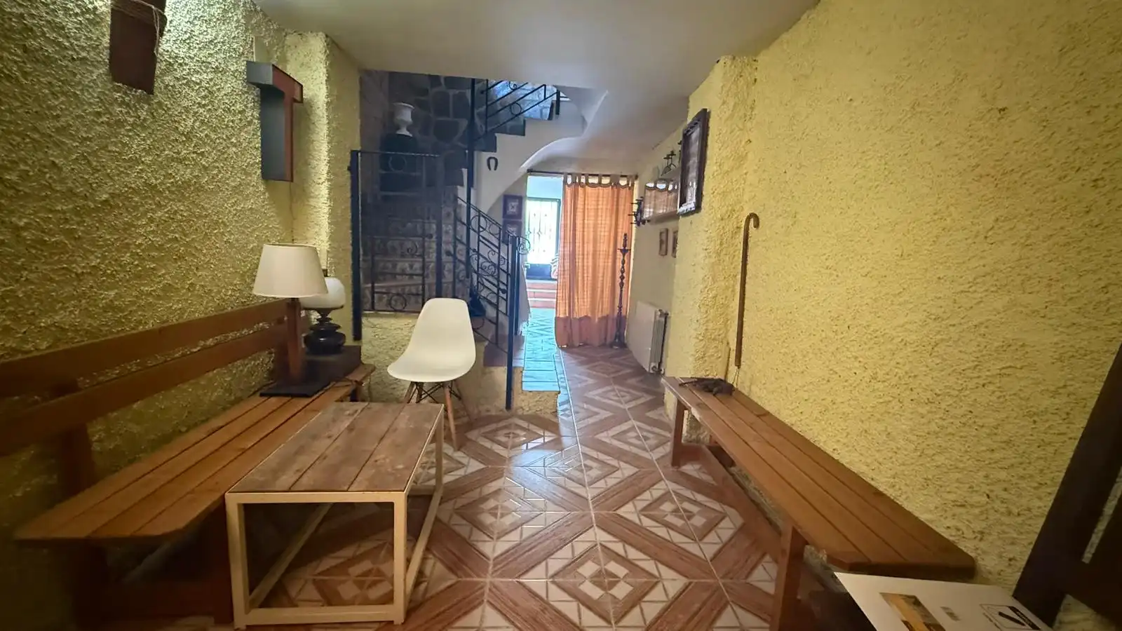 Casa o xalet en venda en Ayódar amb Calefacció, Terrassa i Moblat