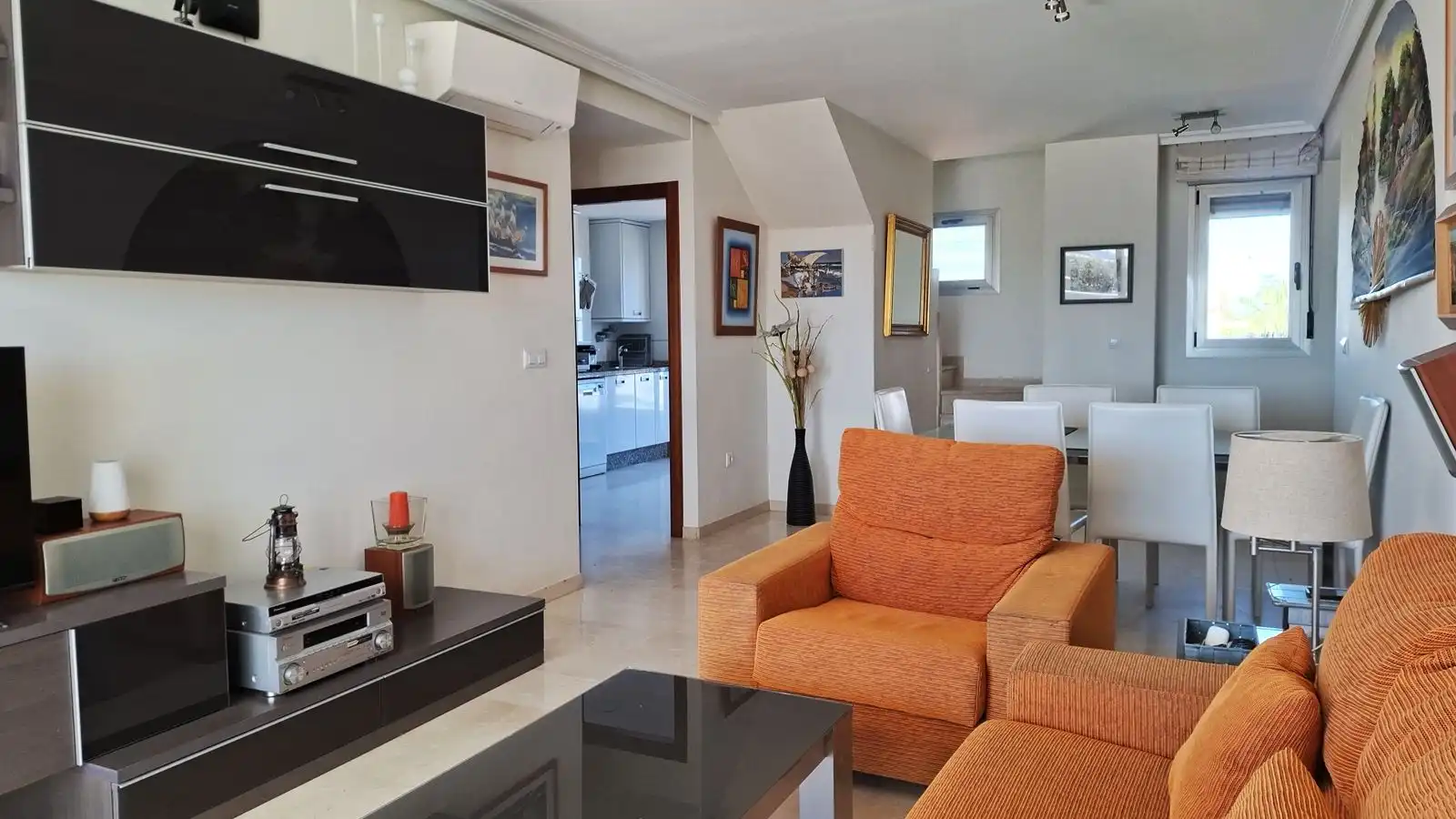 Sala d'estar de Àtic en venda en Dénia amb Aire condicionat, Calefacció i Jardí privat