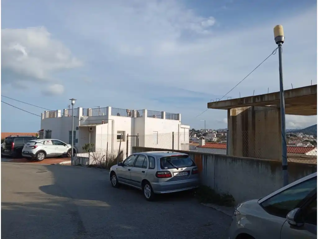 Gebäude zum Verkauf in Grifeu - Cap Ras - Els Estanys - Sant Genís