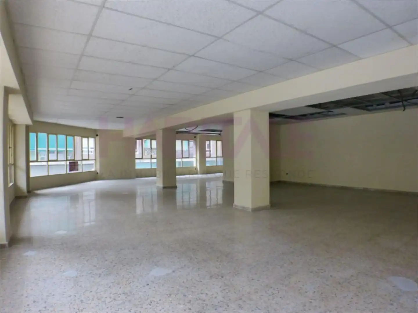 Büro mit Aufzug zum Verkauf in Florida - Ciudad de Asís, imagen 3