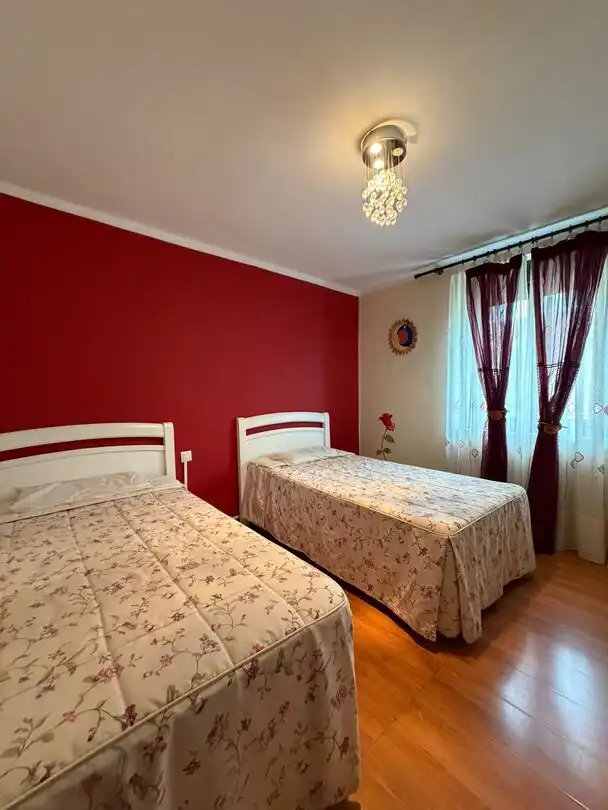 Schlafzimmer von Wohnung zur Miete in Laviana mit Heizung und Balkon
