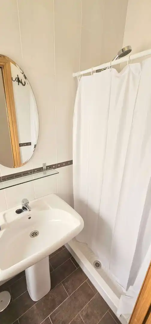 Bathroom of Attic for rent in Vélez-Málaga  with Air Conditioner, Terrace and Furnished