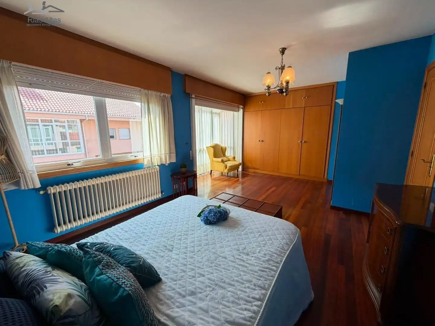 Habitación de Casa o chalet en venta en Oleiros con Calefacción, Jardín privado y Trastero