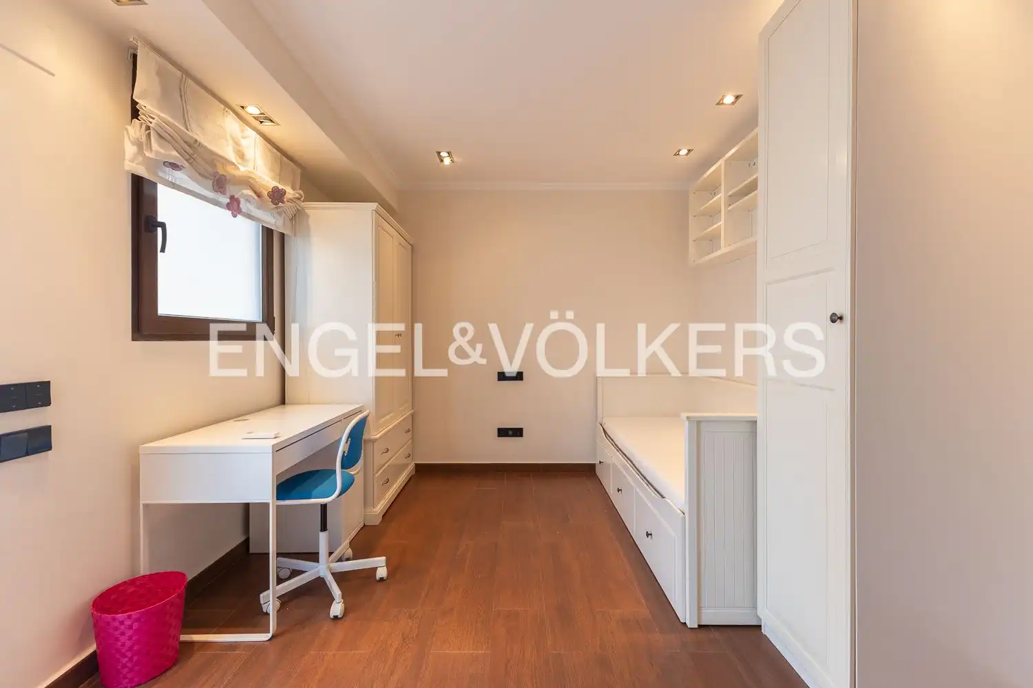 Maisonette zur Miete in Valencia mit Klimaanlage, Heizung und Parkett