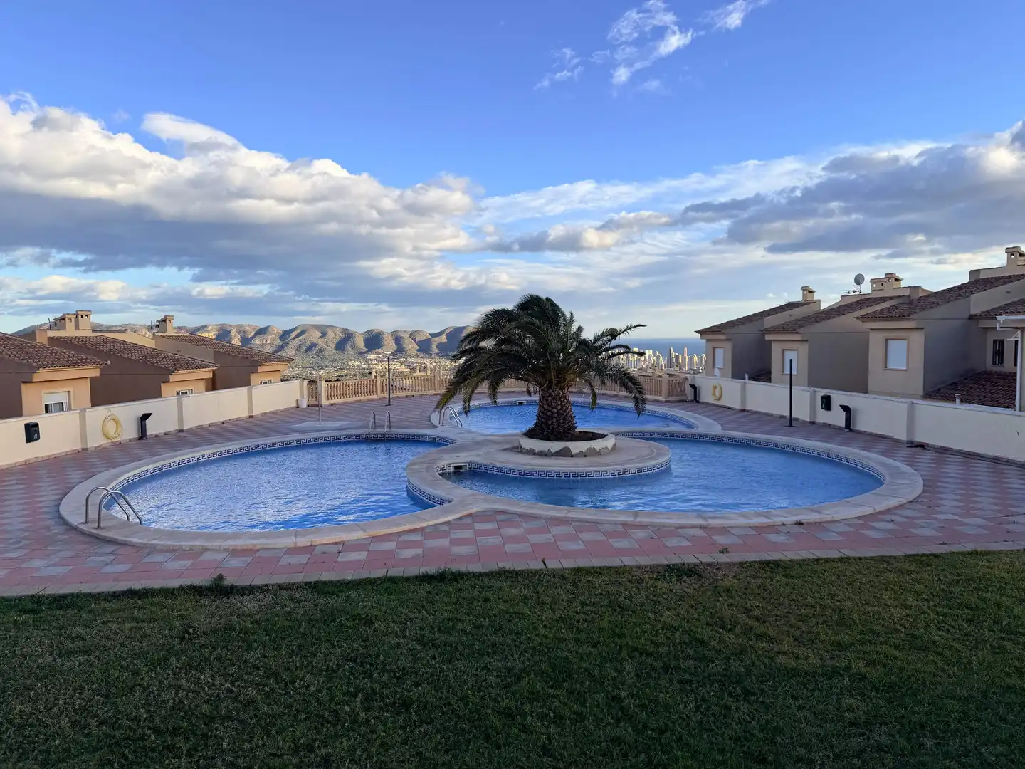Piscina de Casa o chalet en venta en La Nucia con Aire acondicionado, Calefacción y Jardín privado