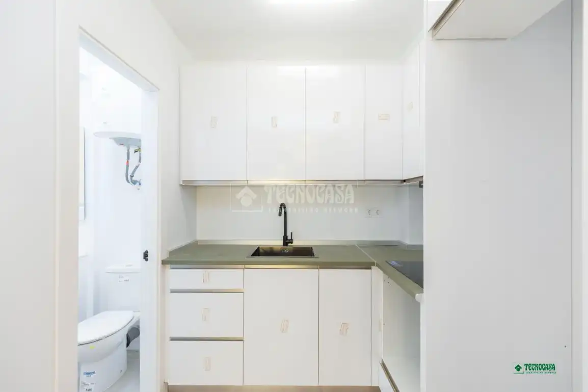 Cocina de Piso en venta en Almería