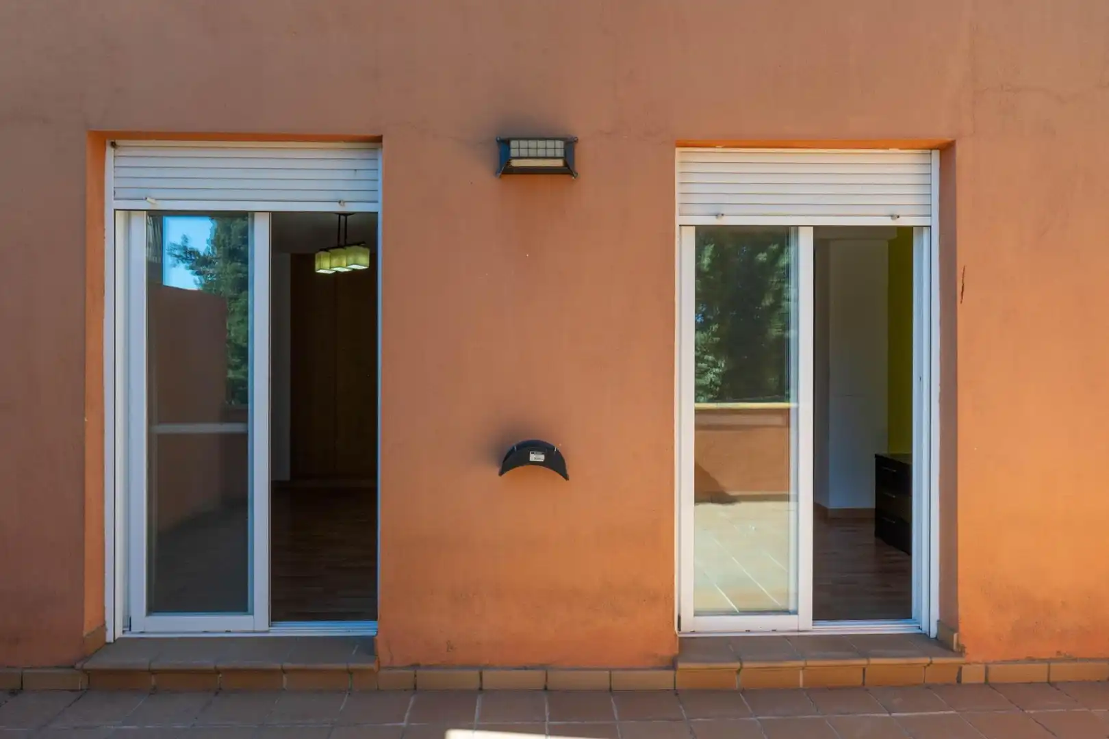 Außenansicht von Wohnung zum Verkauf in La Zubia mit Heizung und Terrasse