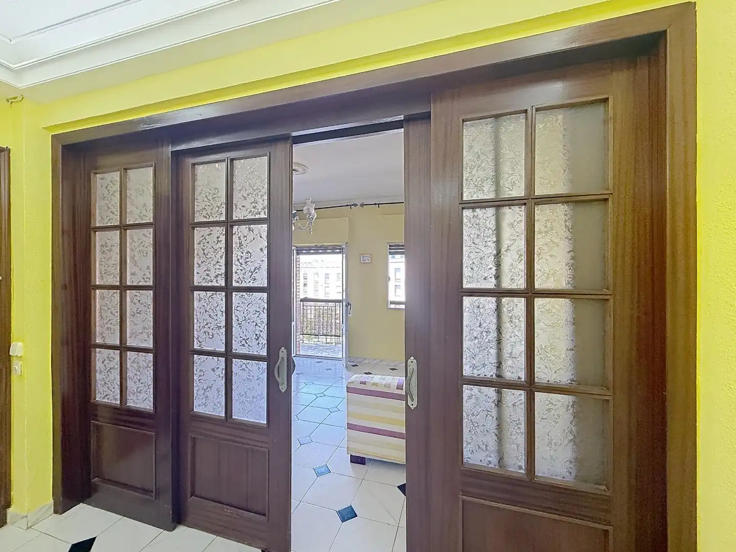 Flat for sale in Sevilla  with Air Conditioner, Terrace and Furnished