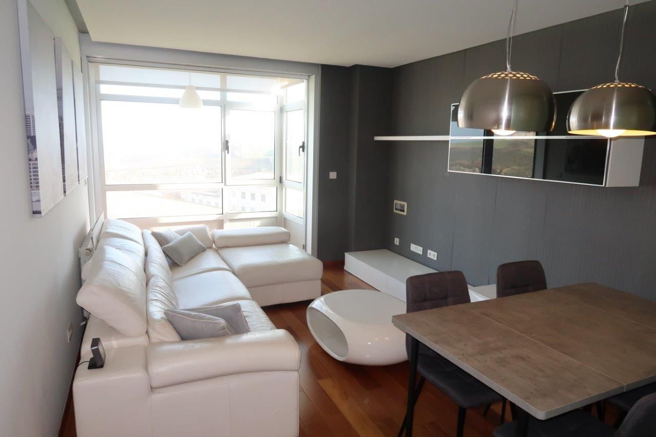 Sala de estar de Apartamento de alquiler en A Coruña Capital  con Calefacción, Trastero y Amueblado