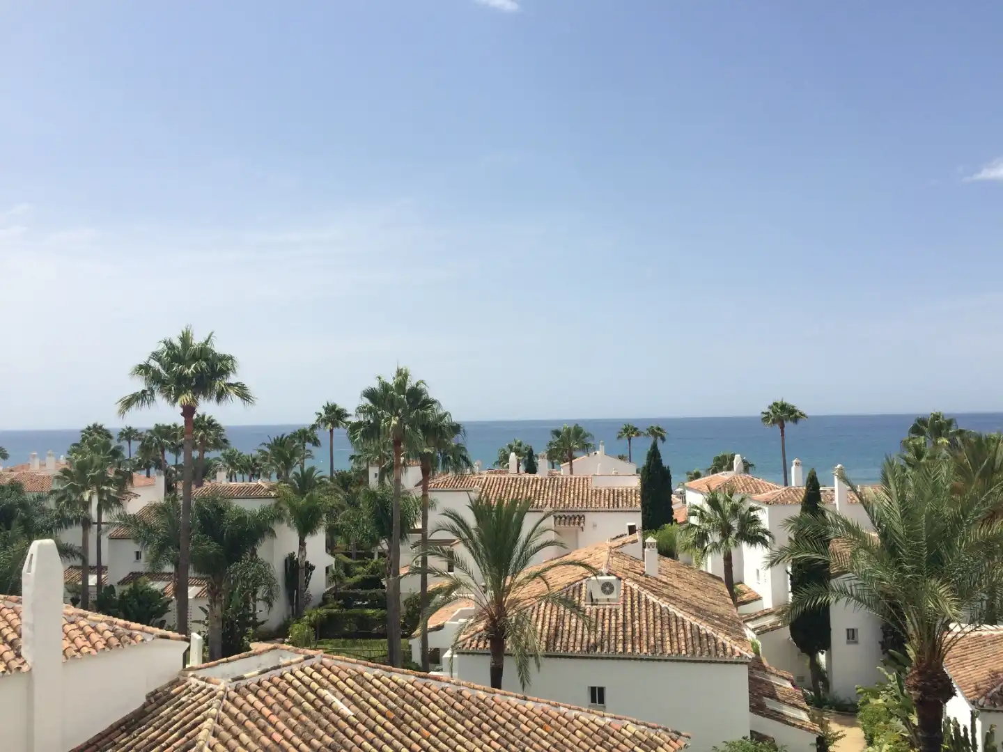 Außenansicht von Dachboden zur Miete in Marbella mit Klimaanlage und Terrasse