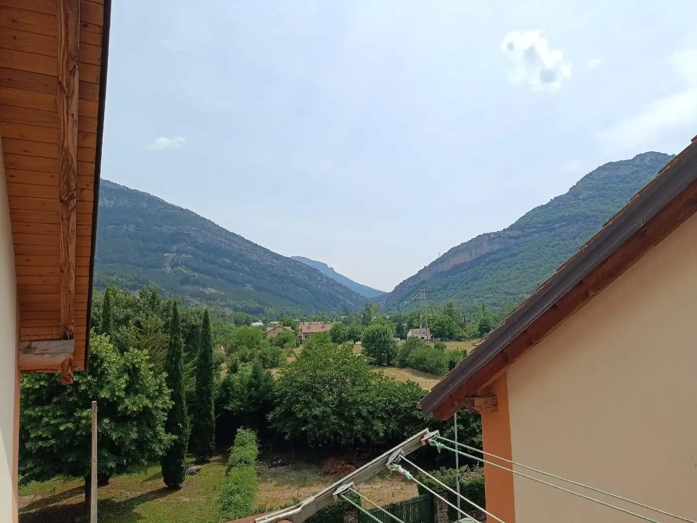 Außenansicht von Wohnung zum Verkauf in Campo mit Heizung und Abstellraum