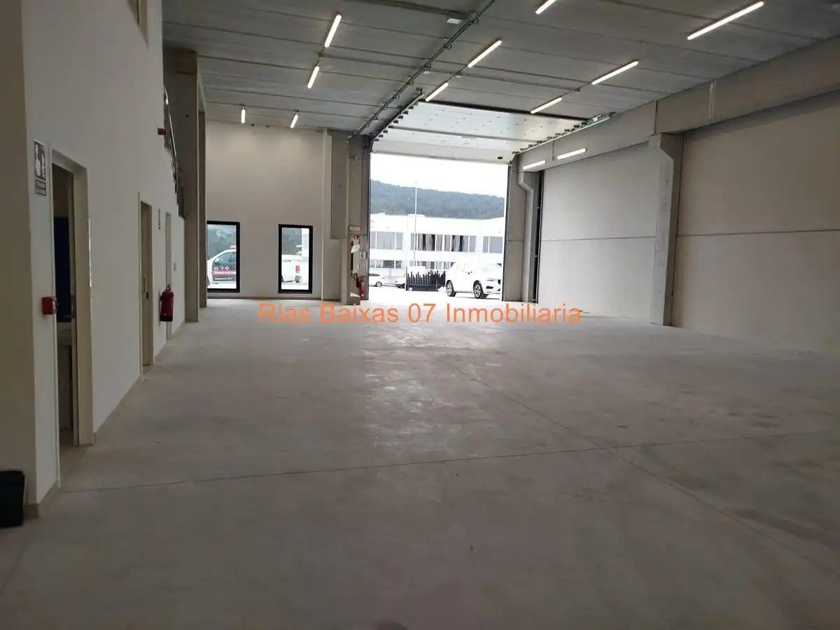 Nave industrielle à louer à Mos, imagen 9