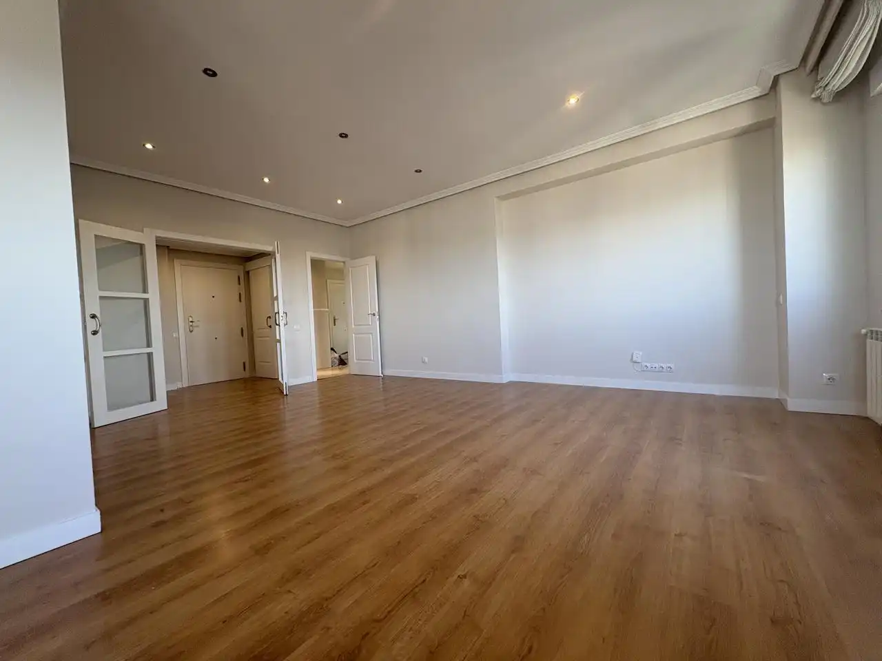 Sala d'estar de Pis de lloguer en Madrid amb Aire condicionat, Calefacció i Terrassa